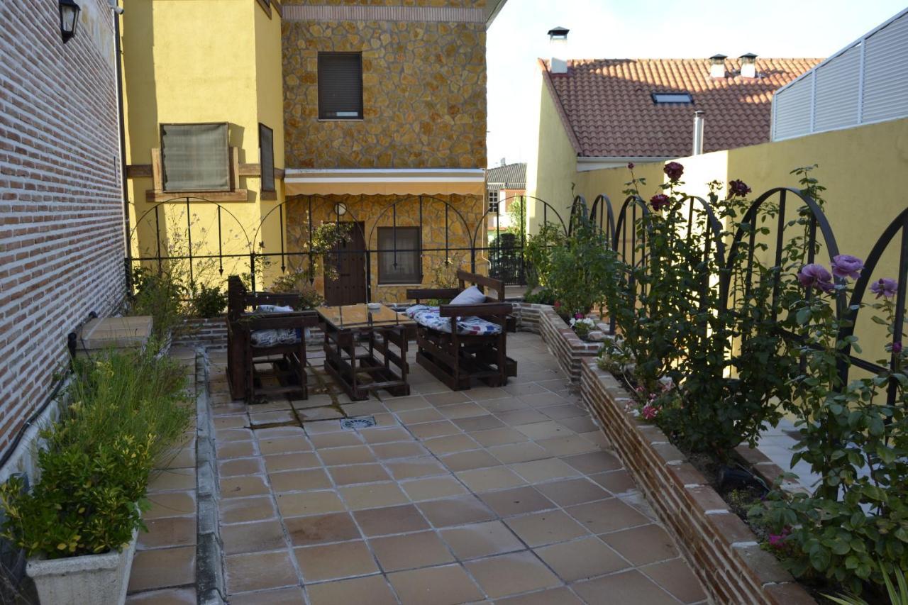 Apartamentos "Casa Rural De Aldea" Aldea del Fresno Exteriér fotografie