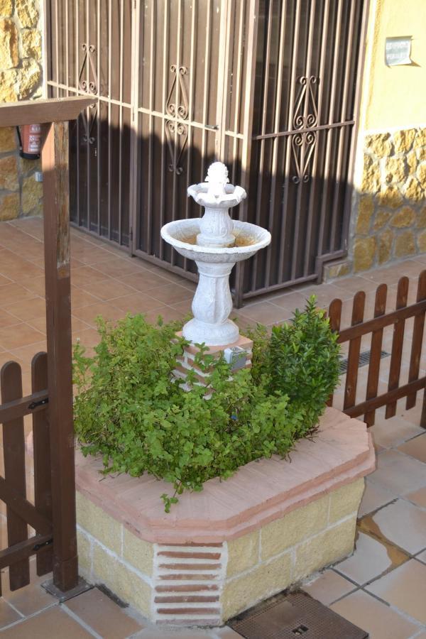 Apartamentos "Casa Rural De Aldea" Aldea del Fresno Exteriér fotografie